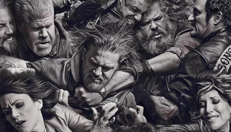 Чарли Ханнэм возвращает "Сынов Анархии" в сериале "Легенды"